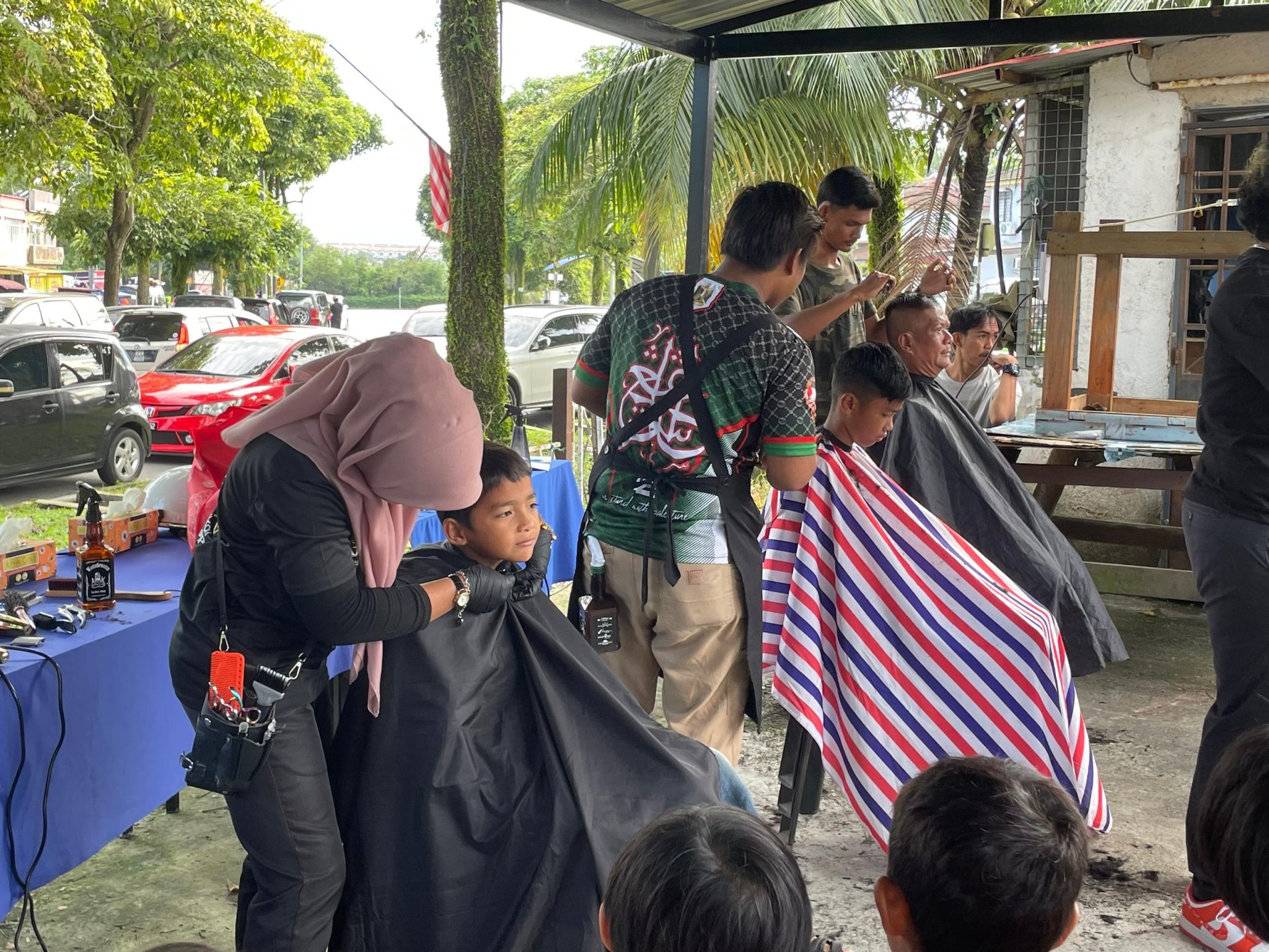 Perkhidmatan Gunting Rambut Percuma Yayasan Pasir Gudang